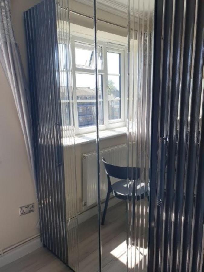Stylish & Cozy 2-Bedroom Flat In Hoxton & Shoreditch Лондон Екстериор снимка