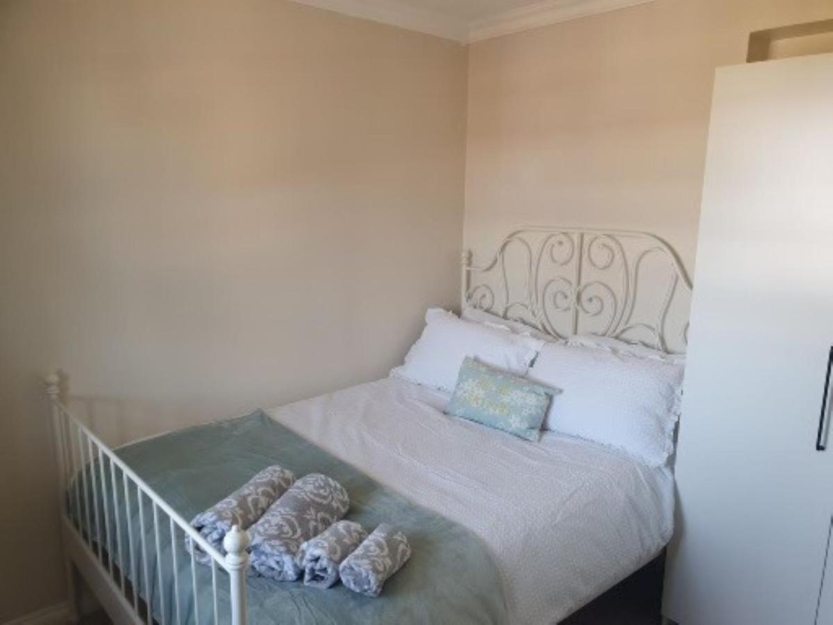 Stylish & Cozy 2-Bedroom Flat In Hoxton & Shoreditch Лондон Екстериор снимка